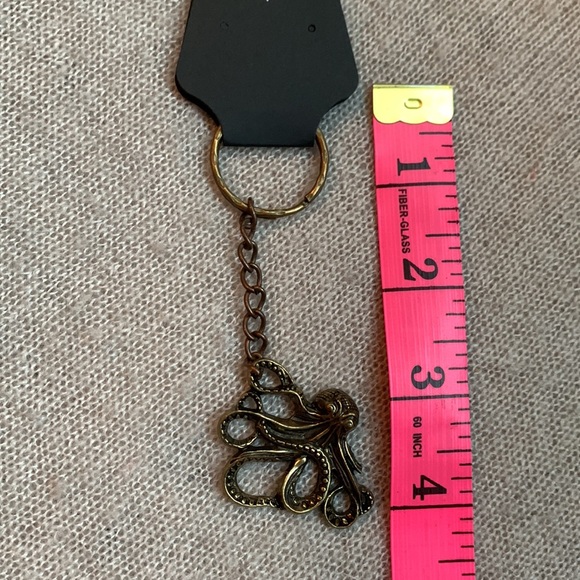 Handmade - Antique laiton Keychain Octopus - Picture 5 of 5